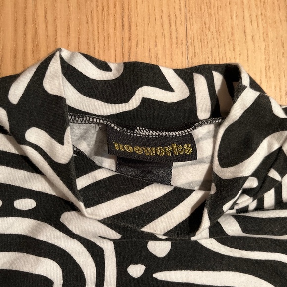 Nooworks Ripple Mockneck - Picture 4 of 5